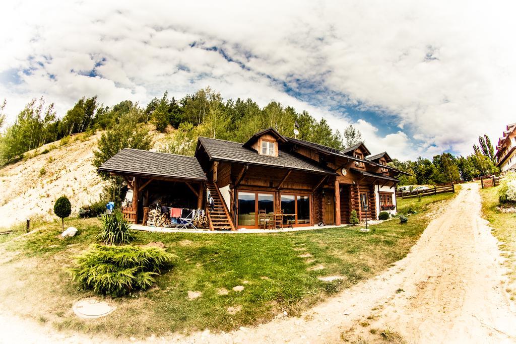 Hotel Rezidence U Jezera à Jeseník Extérieur photo